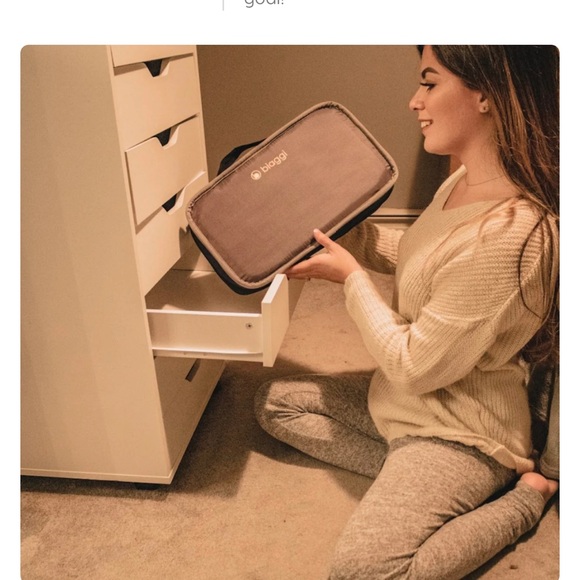 NEW Biaggi Zipsak Boost! Expandable Under-Seat Carry-On in grey nylon fabric - Picture 3 of 6